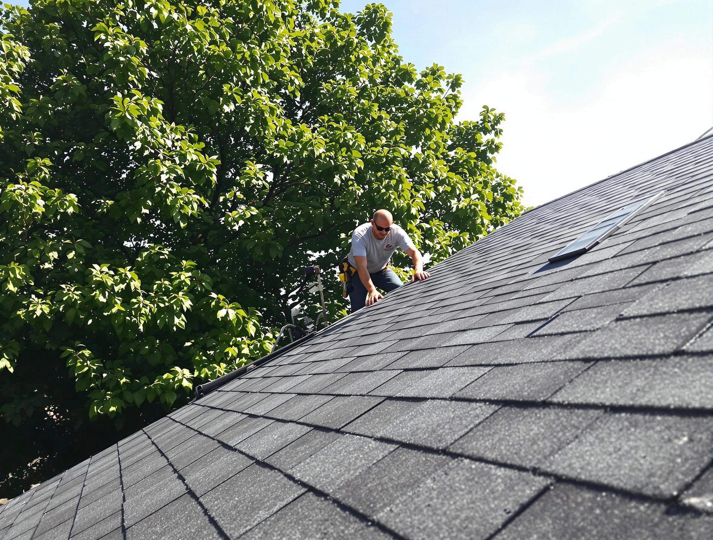 Certified roofers from Willowick Roofing Company working in Willowick, OH